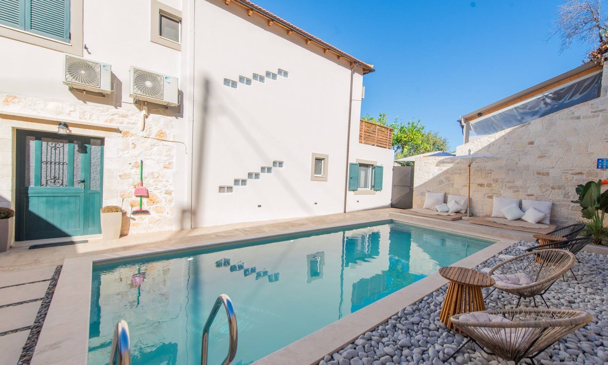Makhairoi Villa | Villa Kirke in Chania