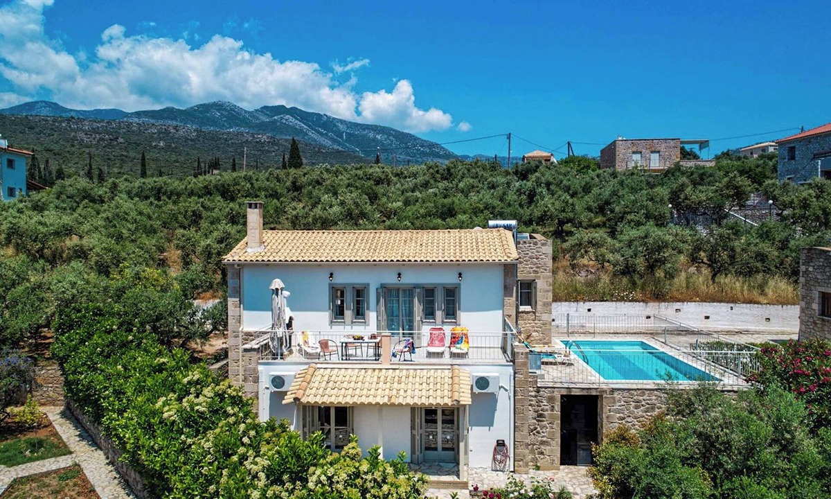 Riglia Villa | Villa Levanda Elia - Two Bedroom Villa, Sleeps 4