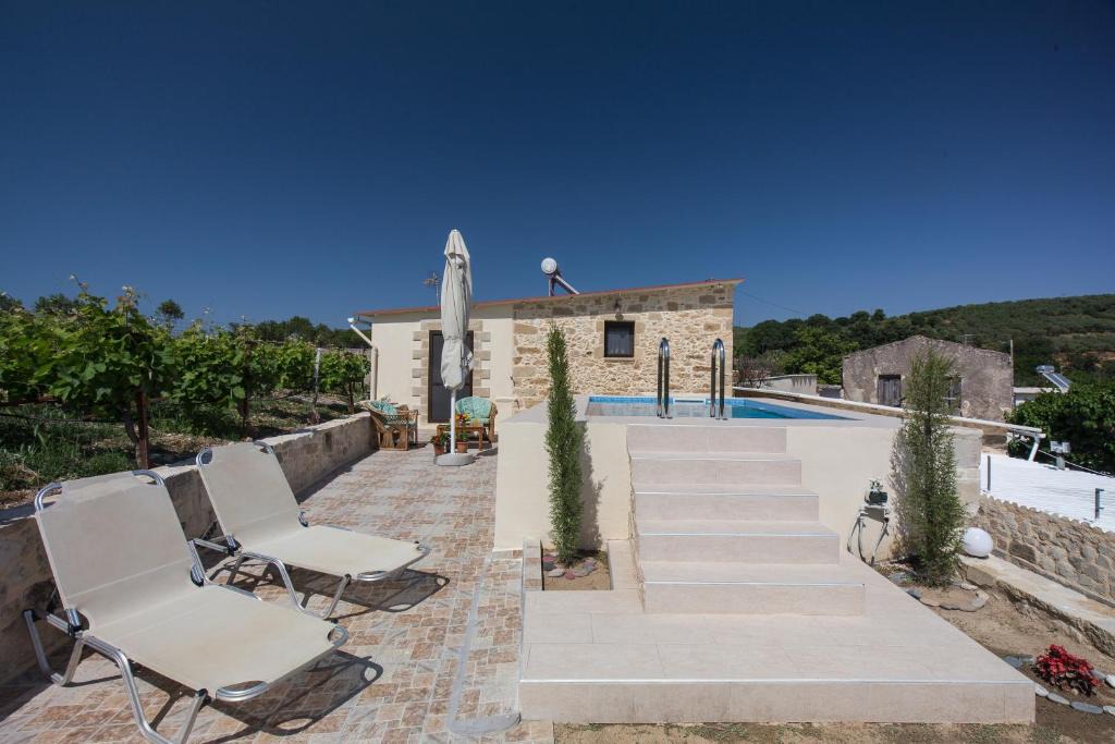 Milia Villa | Villa Margarita's farm, private pool