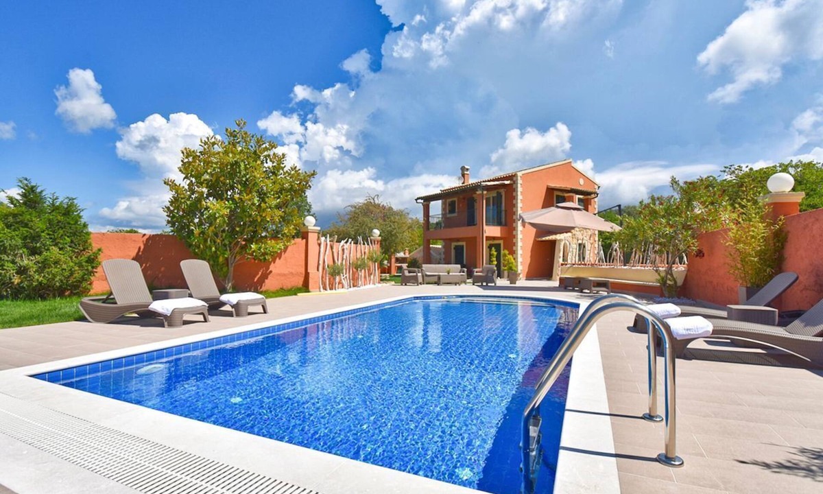 Sinarades Villa | Villa Rahu - Four Bedroom Villa, Sleeps 8