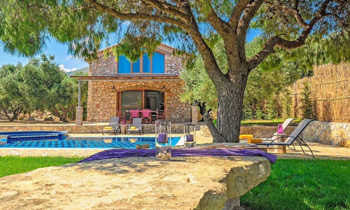 Limni Keri Villa | Villa Tireda Tria - Three Bedroom Villa, Sleeps 6