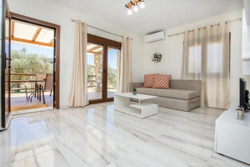 Astris Apartment | Zara Studios
