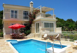 155 m² Villa ∙ 4 bedrooms ∙ 9 guests in Agia Triada