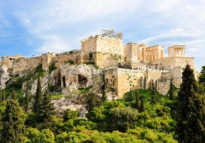 Athens' heart Syntagma metro apartment in Athens