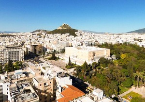 Athens' heart Syntagma metro apartment in Athens