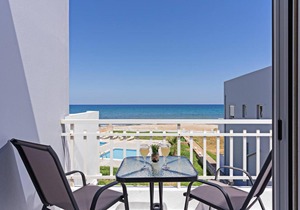 Azure Seaside Apts in Rethymno