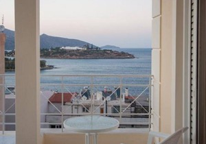 Bellevue Suites Studio 3 with Sea View in Agios Nikolaos