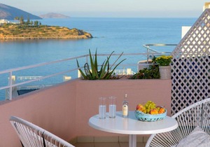 Bellevue Suites Studio 3 with Sea View in Agios Nikolaos