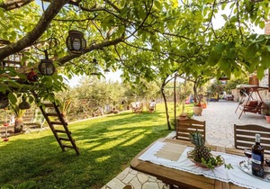 Petalidi Stone House with garden near the beach in Petalidi
