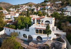 Rallou House Hydra in Hydra