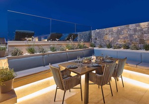 Seafront Apt by Myseasight.com, with Seaview, infinity pool, direct on the beach in HERSONISSOS