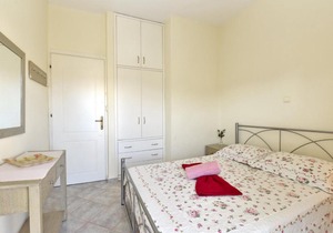 Sun Flower by TravelPro Services Nea Fokea Halkidiki in Nea Fokea