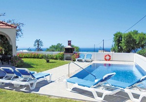 Villa ∙ 3 bedrooms ∙ 7 guests in Fanes