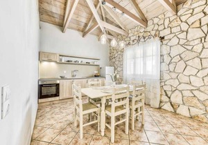 Villa Marathonisi with private pool in Marathias