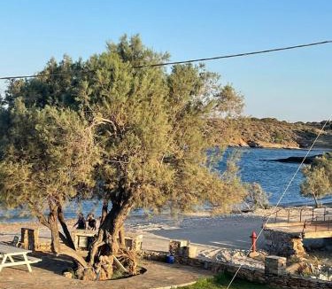 Moutsouna House | Αρμυρό νερό