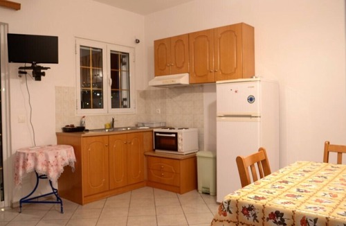 Livadi Apartment | Ενοικιαζομενα Δωματια Ματινα