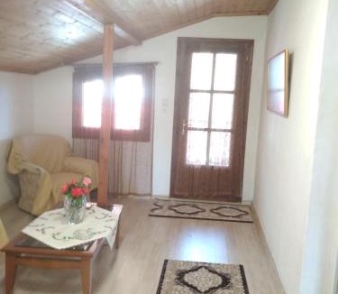 Kalambaka House | Μυρτώ
