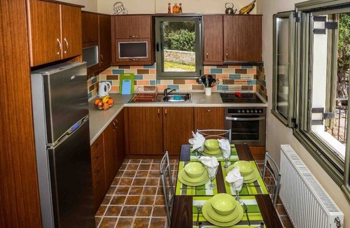 Antipata Apartment | #1-Clean, self catering 2 bedroom apartment with large balcony and free parking