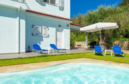 Longos Villa | 150 m² Villa ∙ 3 bedrooms ∙ 10 guests