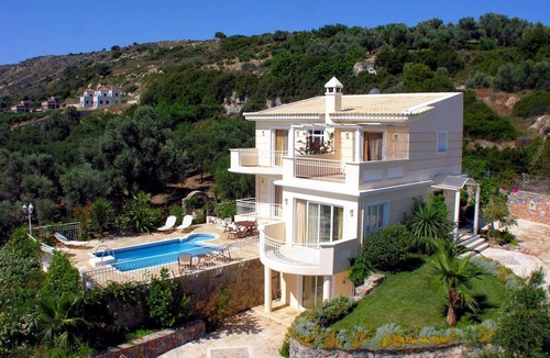 Agia Triada Villa | 155 m² Villa ∙ 4 bedrooms ∙ 9 guests