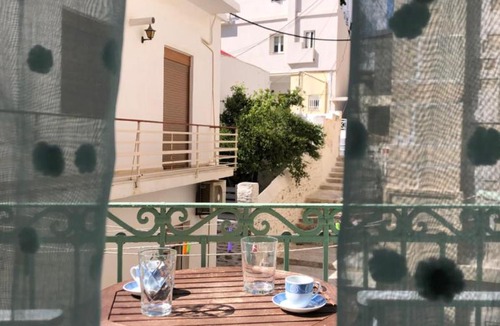 Ermoupoli Apartment | 1872 - Agnes, Cozy stony apartment with balcony