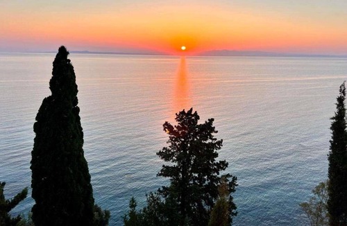 Xirokastello Apartment | 2 bed property with sea views, Vasilikos