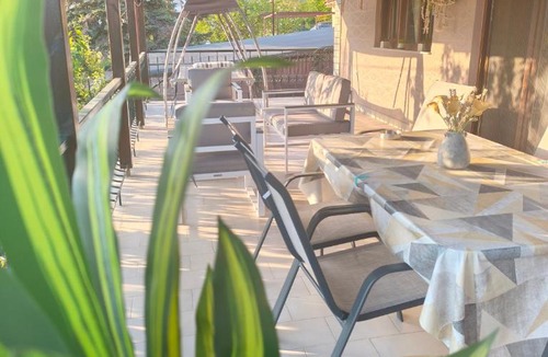 Nea Iraklia House | "2steps from the BEACH"