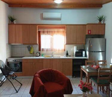 Lavreotiki House | 4 seasons