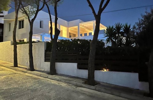 Saronida Villa | 5 Bedroom Villa with Private Pool, Saronida, Athens Riviera