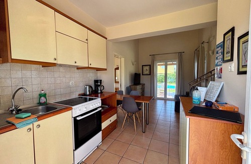 Almiros Beach Villa | 5 Independent Maisonettes each with a Private Pool | 250 m from the sandy beach
