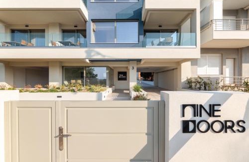 Perea Apartment | 9 DOORS