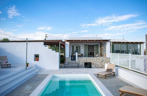 Nea Cryssi Akti Villa | 97 m² Villa ∙ 4 bedrooms ∙ 6 guests