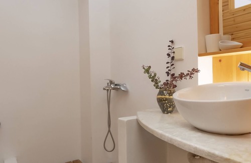 Aristotelis House | A beautiful house in the country side, with direct access to a magnificent beach
