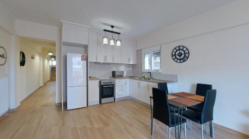 Nikaia-Agios Ioannis Rentis Apartment | A modern renovated maisonette Nikaia
