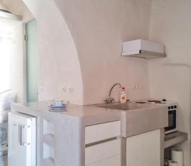 Kithnos House | Abella Cave, Kythnos
