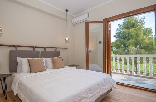 Ayios Kirikos Villa | Adriana di Levante