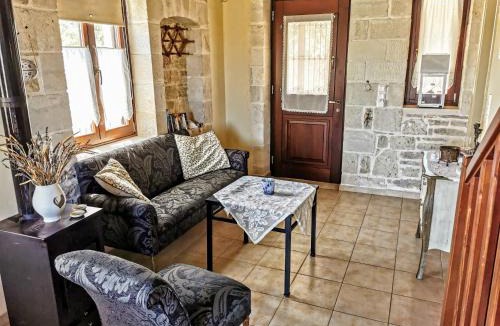 Faistos Apartment | Aelia