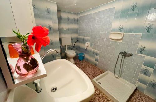 Archangelos House | Afroditi Pension