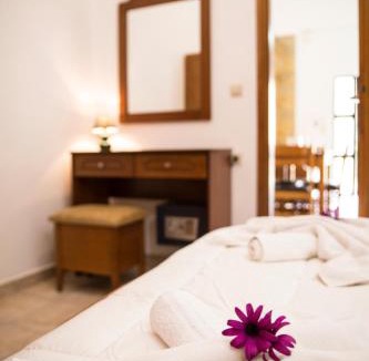 Kaliviani Apartment | Agarathos Rooms & Pool Kaliviani -On the road to Balos