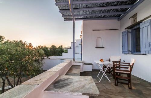 Agios Romanos House | Agrelia Seafront Residences