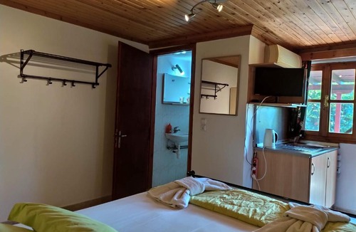 Kamariotissa Apartment | Aiolis Rooms