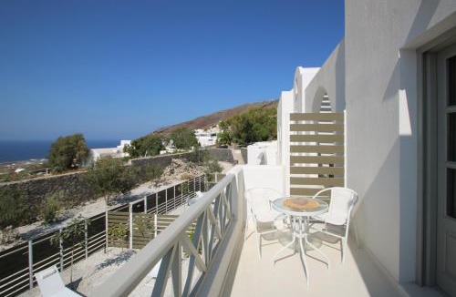 Finikia Apartment | Airy Suites Santorini