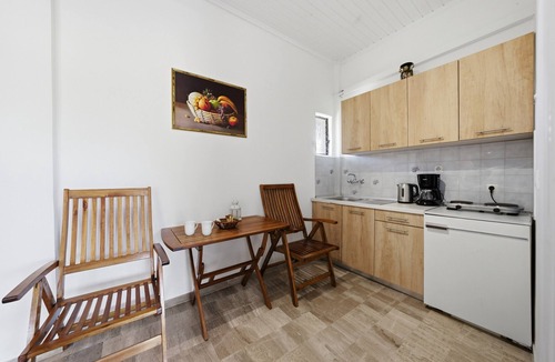 Lefkimmi Apartment | Alexandra Apartment 14 with Private Balcony & Wi-Fi