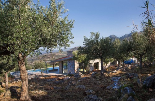 Lefktron Villa | Alisseos "Villa South" Get away from it all in pure Mediterranean nature,