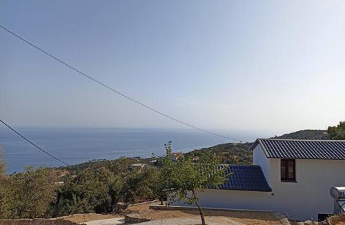 Gialiskari Apartment | Aloni Cottage above Aegean Sea
