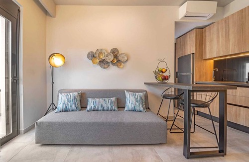 Rhodes Town Hotel | Amarada Marina Deluxe Suite 6, Αpartment