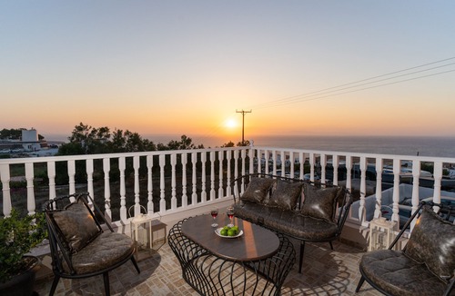 Oia House | Amarie House with Sea View and Sunset View