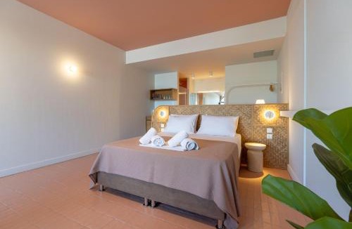 Nees Pagases House | Amaze Place with a sea view by Salt Apartments
