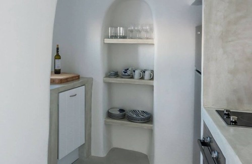 Oia Villa | Amazing Santorini Villa | 1 Bedroom | Pina Caldera Villa | Astounding Caldera