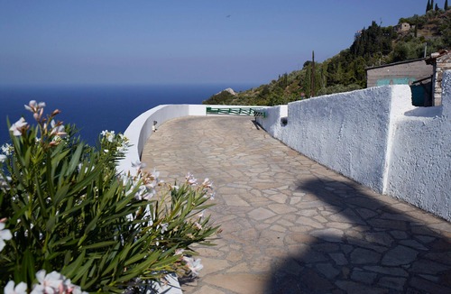 Samos Apartment | Ambelos - The balcony of Samos - Apartment Aphroditi